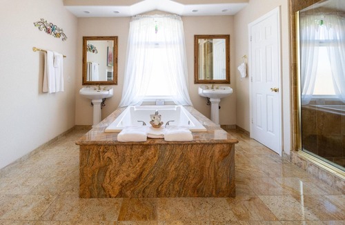 Temecula Bed & Breakfast | Inn at Churon Winery
