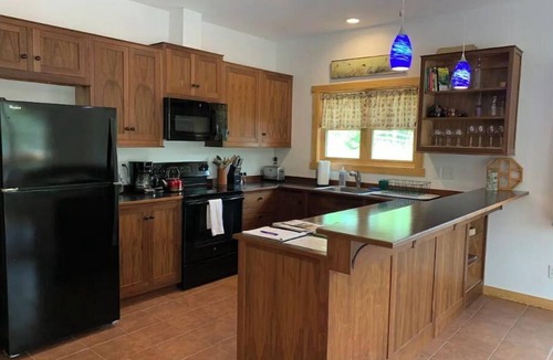 Mars Hill Apartment | Ivy Riverfront private retreat - tubing, fishing right out the door!