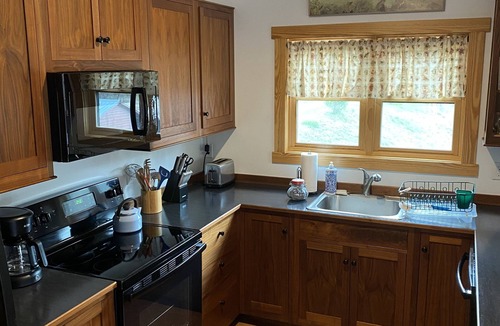 Mars Hill Apartment | Ivy Riverfront private retreat - tubing, fishing right out the door!