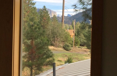 Foresta House | Johnson Family Yosemite Cabin - Centrally Located Inside The National Park