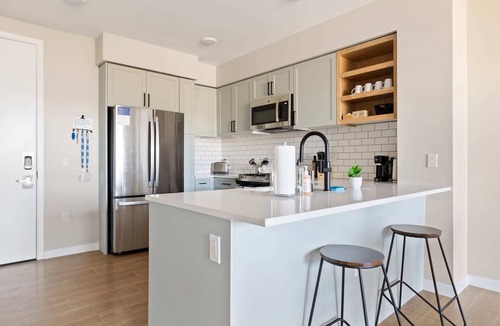 Santa Clara Apartment | Kasa | Bright & Airy Room + Fast Wifi | Santa Clara