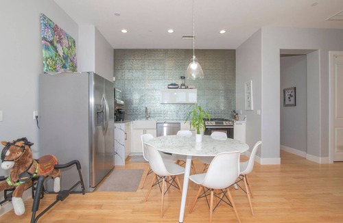 San Diego House | Kids paradise, FENCED JACUZZI/POOL,AC,strollers, cribs TOYS⭐️ONLY FAMILY