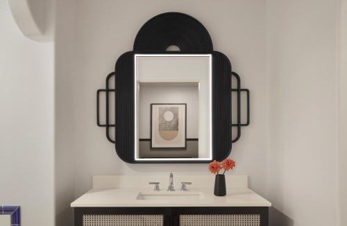 Historic Downtown Santa Barbara Resort | Kimpton Canary Hotel by IHG