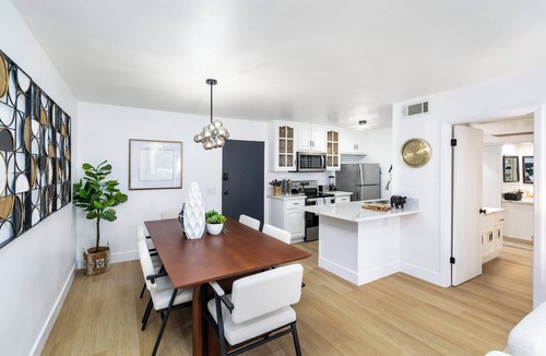 Valencia Condo | King Bed/Tennis Court/Fast Internet - Entire Condo