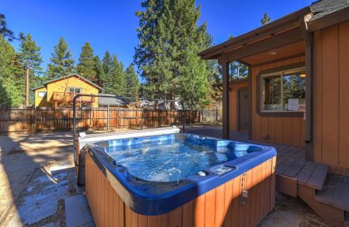Bijou Park Acres House | Knotty by Nature 3 bed home