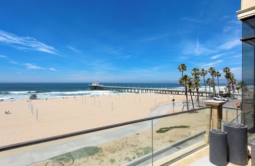 The Strand House | koolkondo Strand Oceanfront home In Manhattan Beach