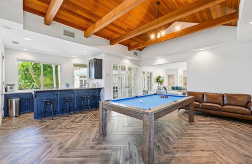 Country Club House | La Jolla Lifestyle Villa with Pool, Spa & Sports