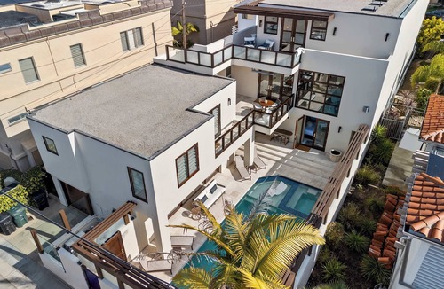 Village of La Jolla House | La Jolla Luxe Villa | Walk to Beach, Shops & Dining