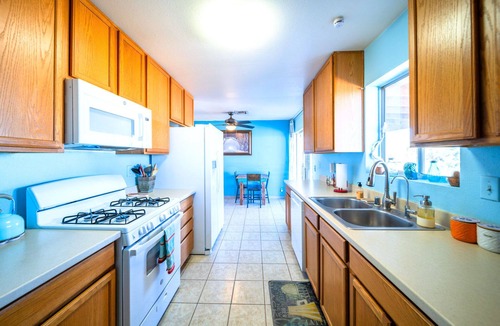 Joshua Tree House | La Mirada House, A Quiet Setting With Expansive Views In All Directions