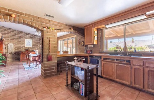 Borrego Springs House | La Paz - Adobe desert home on 6 acres, hot tub, cowboy pool, hiking