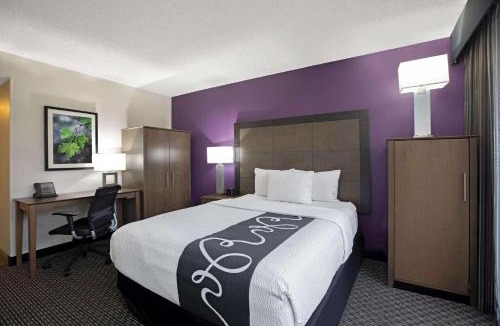 Rancho Cordova Hotel | La Quinta by Wyndham Rancho Cordova Sacramento