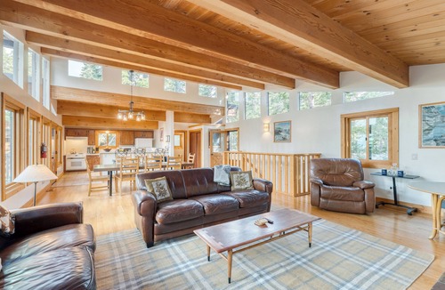 Chamberlands House | Lake + Beach Access, Pool, Tennis | Walk to Chambers | Tahoe Timber by AvantStay