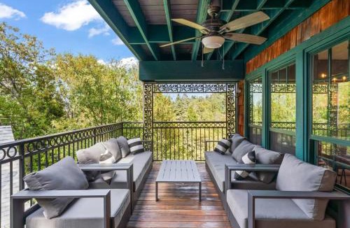 Cedar Glen House | Lake Reflection Point Upscale Lake House 4 Bed and 4.5 Bath