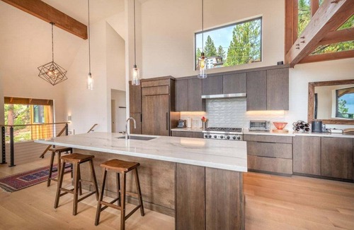 Lake Forest House | Lakeview Delight in Dollar Point Tahoe City