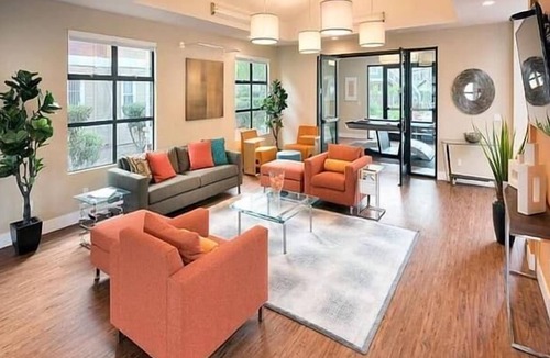 South San Jose Apartment | Landing at Terra House - Studio in Parkview