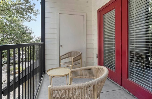 San Antonio Apartment | Landing | Incredible 2BD, Pool, Gym