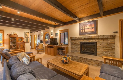 Homewood Cabin | Large Family Friendly Home In Tahoe Swiss Village!