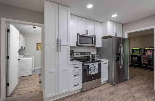 North San Antonio - SAT House | Large home with Casita - Only 5 mins from airport!