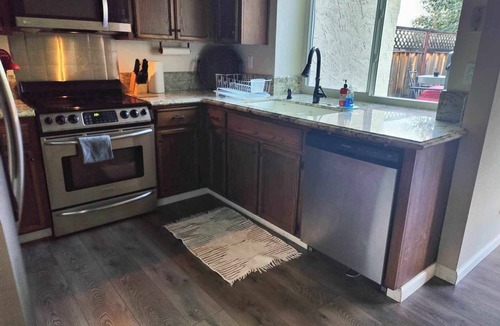 Pacheco House | Large house in Martinez/Concord