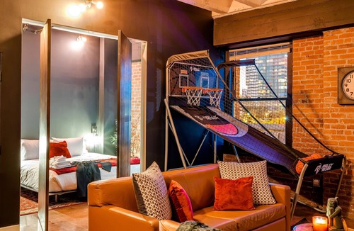 Historic Core House | Large King Luxury Suite *DTLA*