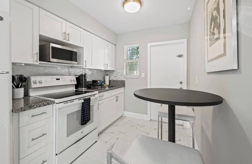 Sailboat Bend House | Las Olas Beachside Bliss new! ☀️
