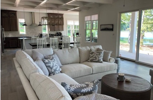 Eatonton House | Last Available Weekend In August: 8/14-16!And many weekdays available!Book Now!