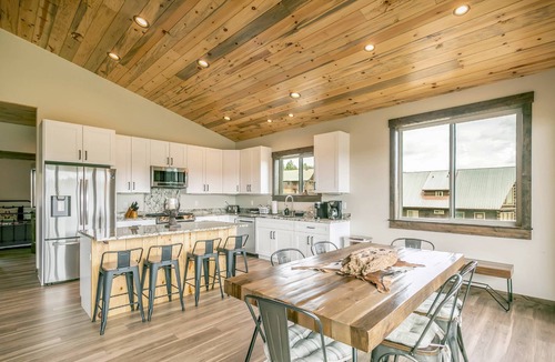 Twin Creek Village House | Last-Min Summer Escape! Book Jul/Aug Stay by 7/31, 15% Off