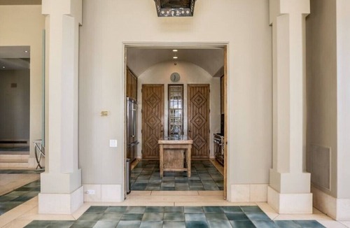 La Quinta House | Legendary Merv Griffin Estate - A Unique Oasis #067346