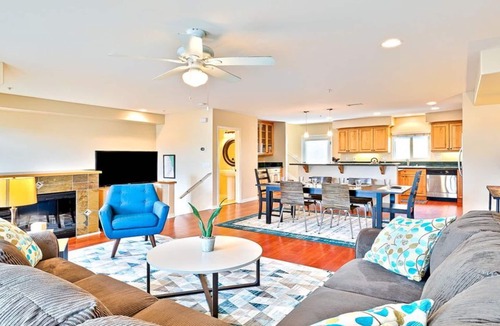 North Pacific Beach House | Less than 1 block to beach! 13+ guests required to get 4 bedroom. Ask for info!