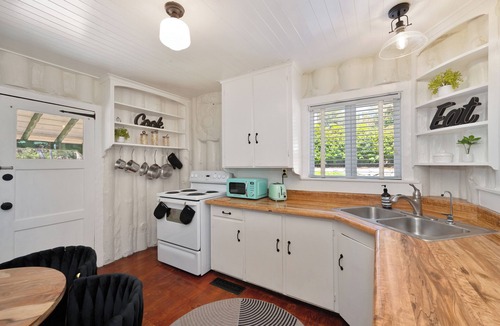 North Auburn Cabin | Lester Cabin 5min to Downtown Auburn 20min to Roseville next to Mountain Biking
