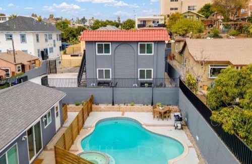 Grant Hill Apartment | Leyla Pool Spa Min to Downtown Freeways Beaches