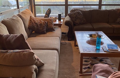 Placerville House | Lofty Haven with Panoramic Country View