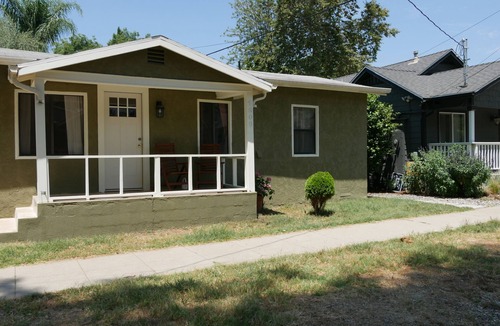 Los Feliz House | Los Feliz Bungalow - walking distance to Silver Lake