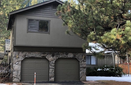 Christmas Valley House | Lovely 3-bedroom house with WiFi in South Lake Tahoe