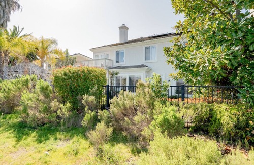 San Diego House | Luxe family home w/116 inch theatre, near beach w/private yard & EV chargers