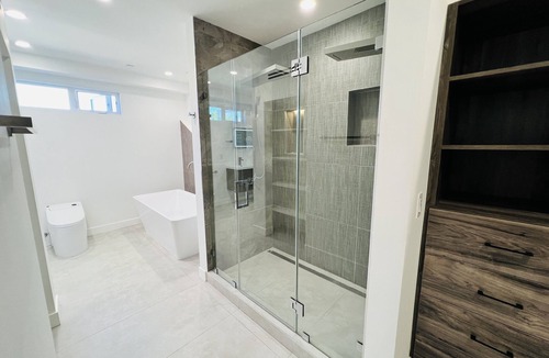 Valley Glen House | LUXE LIVING