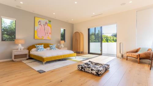 Melrose Villa | Luxe WeHo Villa, Walk to Melrose Ave, Pool Hot Tub North Vista by AvantStay