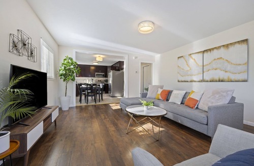 East Palo Alto House | Luxo Stays |Stanford| 3bd/2ba #pet #comfy