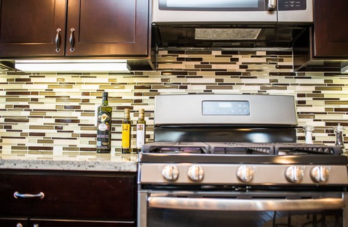 East Palo Alto House | Luxurious 4 Bedroom & 3 Bath Home