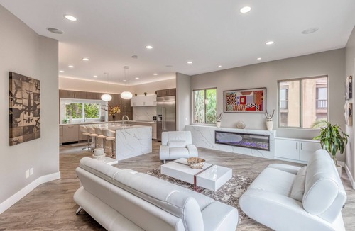Middletown House | Luxurious 4200 Sq Ft 6 Bedroom Mediterannean Villa