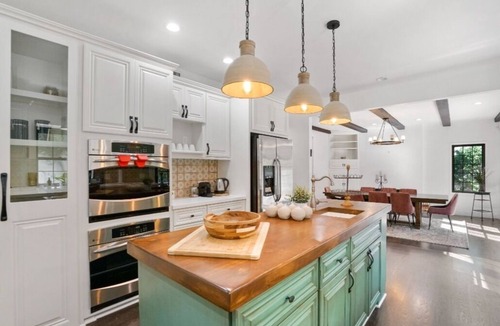 Bel Air House | Luxurious Home In The Peaceful Bel-Air Neighborhoodnn