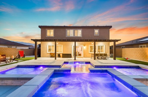 Coachella House | Luxurious Villa, Pool/Spa, Fire Pit & Games
