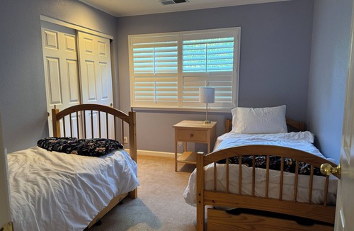 Eldridge House | Luxurious Wine Country Retreat in Glen Ellen, California 3BR/2.5BA with Pool