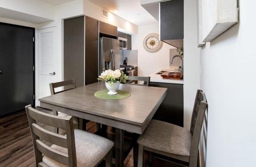 Hollywood Apartment | Luxury 2Bed/2Bath Apt in West Hollywood w/Rooftop