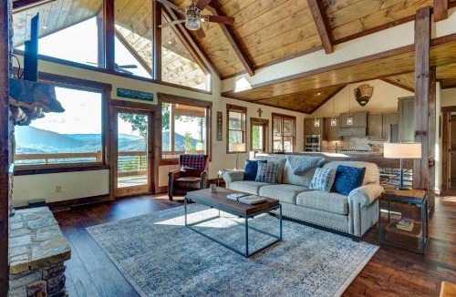 Epworth House | Luxury 3BR Mountain Cabin Hot Tub Game Room Outdoor Fireplace