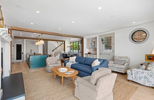 Newport Beach House | Luxury 4 bedroom, 5 bath home on E. Bayfront, Little Balboa Island