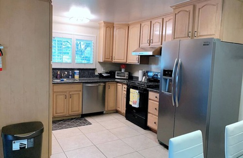 West San Jose House | "Luxury: 4B/3B with Dual EnSuites, Parking, WiFI"
