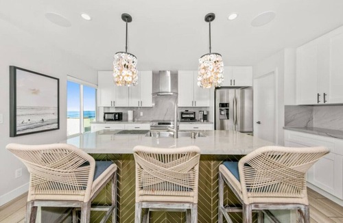 Carlsbad Village Villa | Luxury Beachfront Villa - Sand Suite