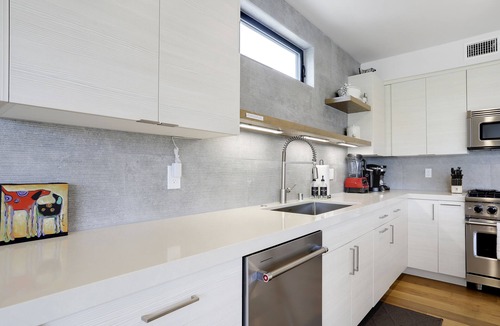 Pacific Beach House | Luxury Dream Home - Massive Rooftop Patio, Zen Garden, AC & Fast WiFi!