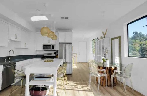 Elysian Heights House | Luxury hilltop retreat, majestic views and hot tub.
